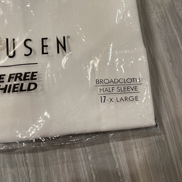 Van Heusen wrinkle free short sleeve button down shirt NWT - Picture 2 of 5